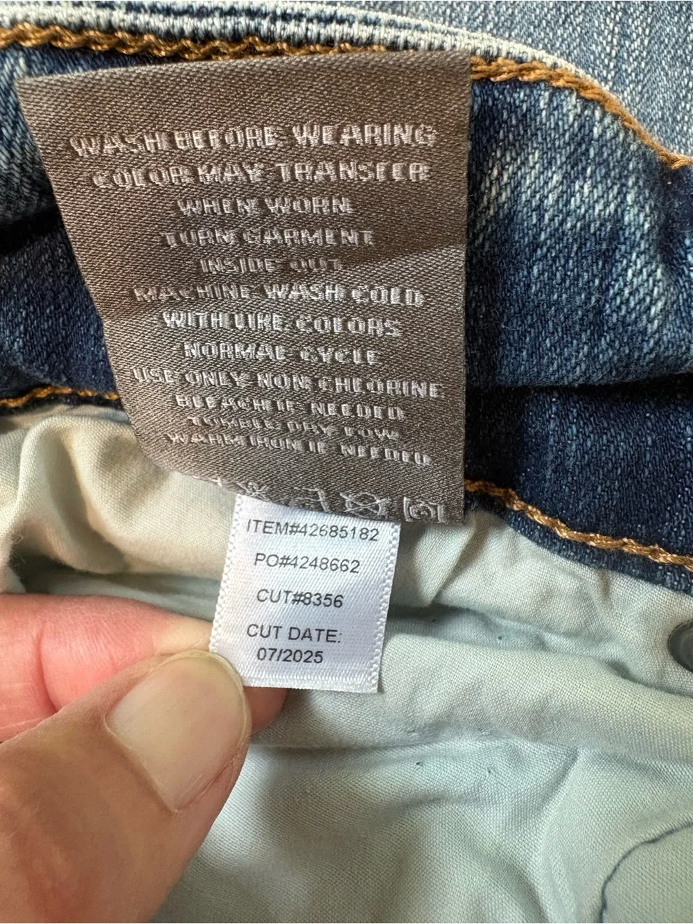 Torrid High Rise 90’s Straight Jeans.  Size 18R